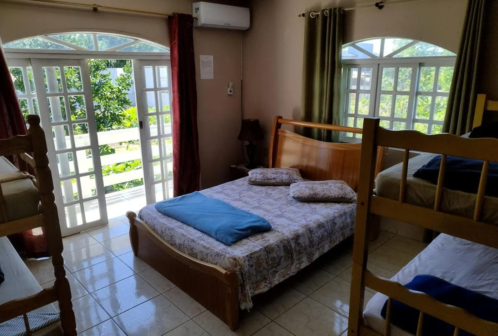 Hostel Da Ilha De Sao Francisco Do Sul Marechal Luz Brazil